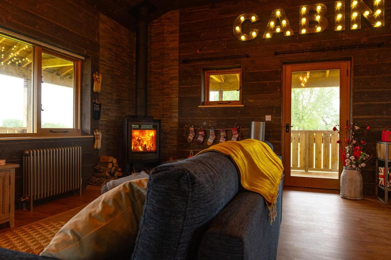 Luxury Log Cabin With A Hot Tub Stone  Luaran gambar