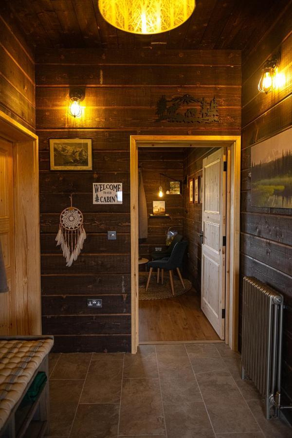 Luxury Log Cabin With A Hot Tub Stone  Luaran gambar
